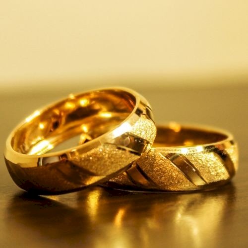 Jual Beli Emas Tua